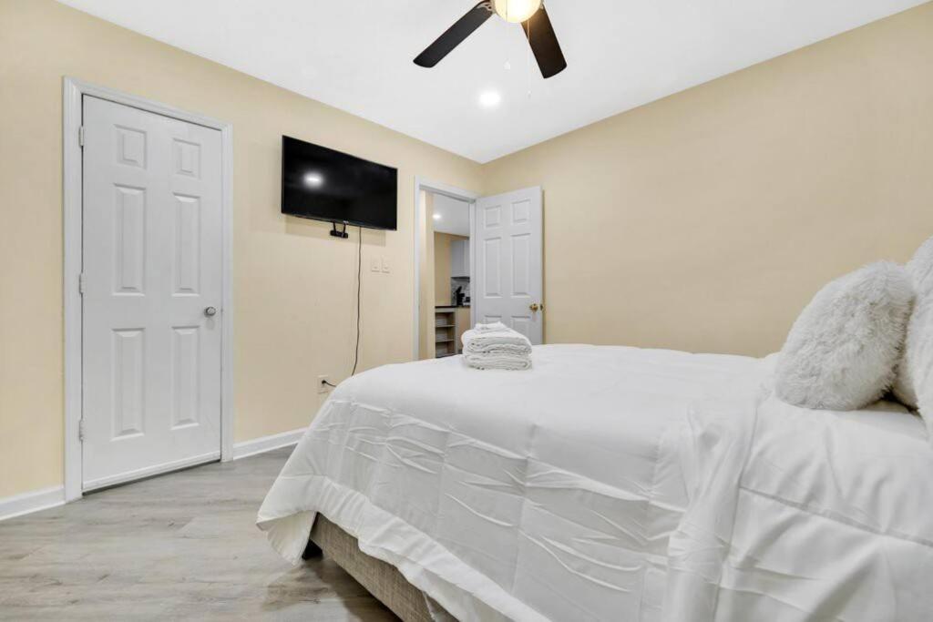 Cozy 2 Bedroom Pineville-Matthews Duplex Sleeps 8 Charlotte Exterior foto