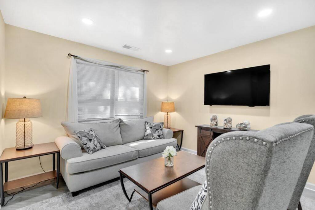 Cozy 2 Bedroom Pineville-Matthews Duplex Sleeps 8 Charlotte Exterior foto